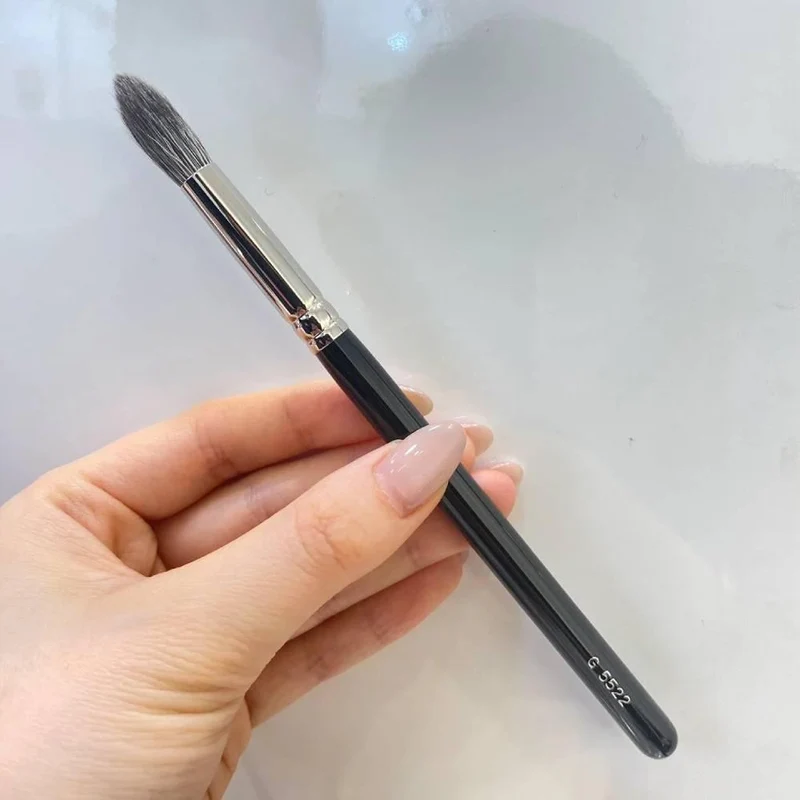 Hakuhodo Japanese Makeup Brush for Eyeshadow G5522