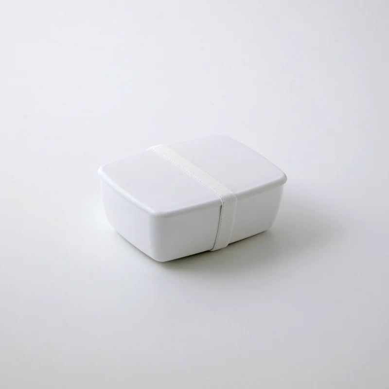 Minimalist White Microwaveable Bento Lunch Box Big Capacity 600ml