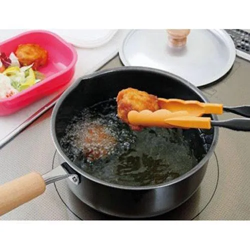 Summit One-Handle Iron Fry Pot with Lid Compact 16cm