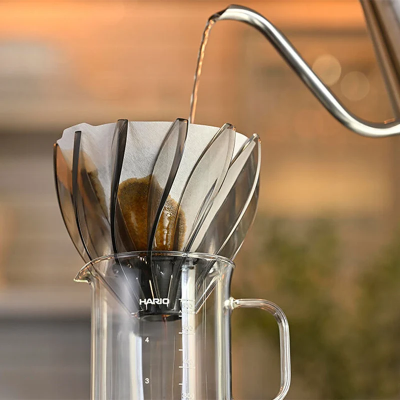Hario V60 SUIREN (Lotusblüten-Filter)– Design trifft Funktion + Filterpapier 100 Stück GRATIS!