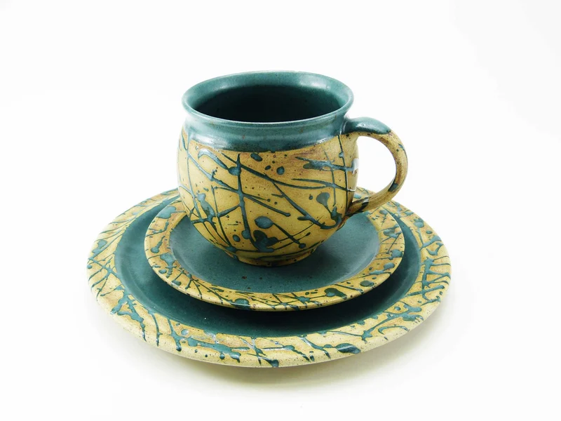 Handgemachtes Keramik Gedeck-Set – Frühstücksteller, Untertasse & Tasse