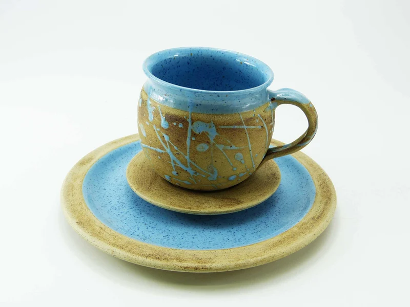 Handgemachtes Keramik Gedeck-Set – Frühstücksteller, Untertasse & Tasse