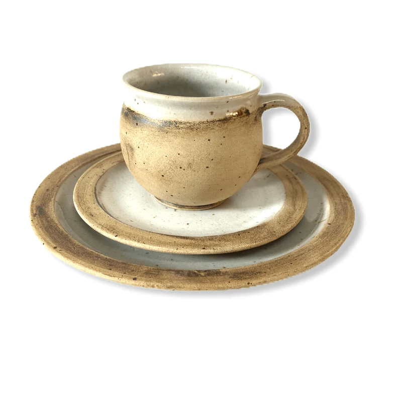 Handgemachtes Keramik Gedeck-Set – Frühstücksteller, Untertasse & Tasse