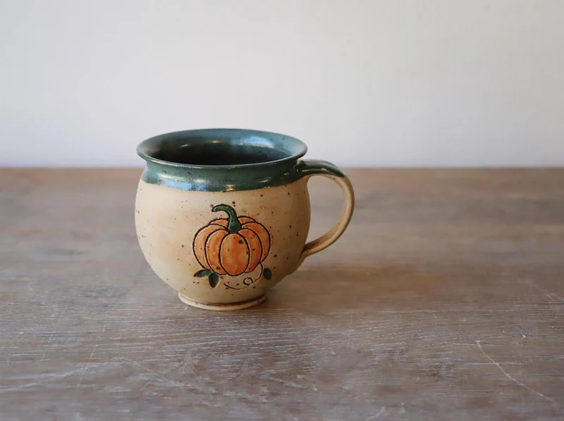Keramik Tasse Kürbismotiv Handmade