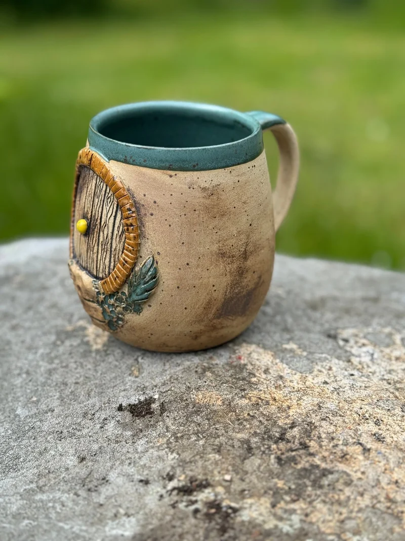 Handgefertigte Hobbit Keramik Tasse 600 ml