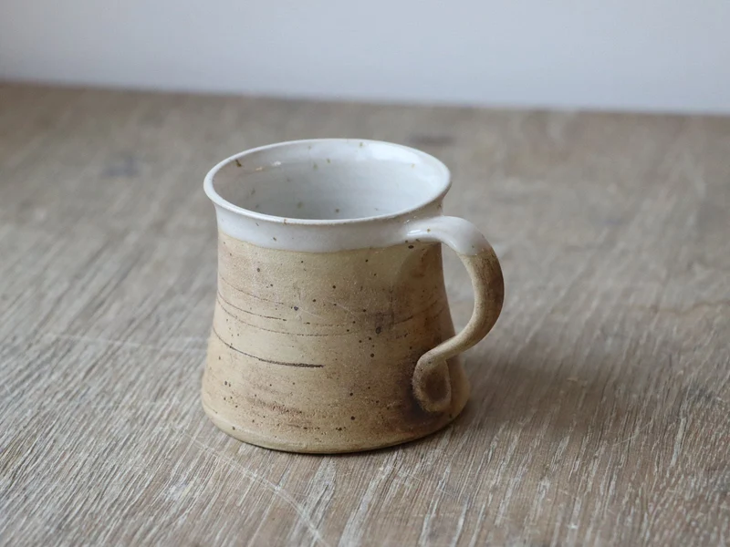 Handgemachte Keramik Tasse gerade