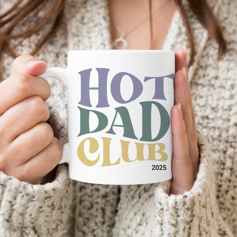 Personalisierte Tasse - Hot Dad Club mit Jahr