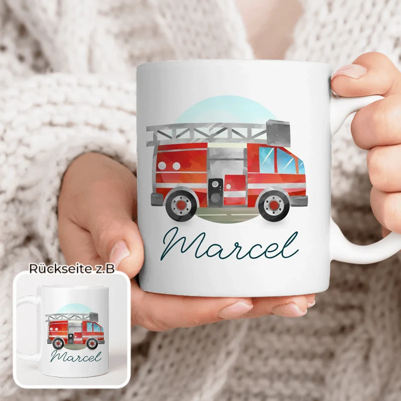 Personalisierte Kindertasse mit Feuerwehrauto und Namen