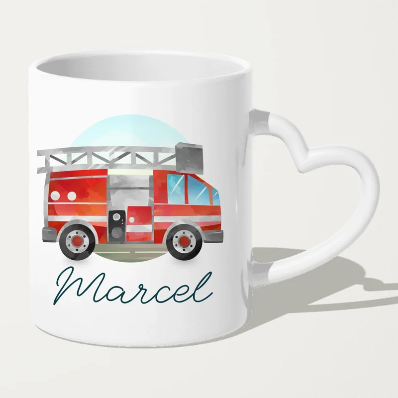 Personalisierte Kindertasse mit Feuerwehrauto und Namen
