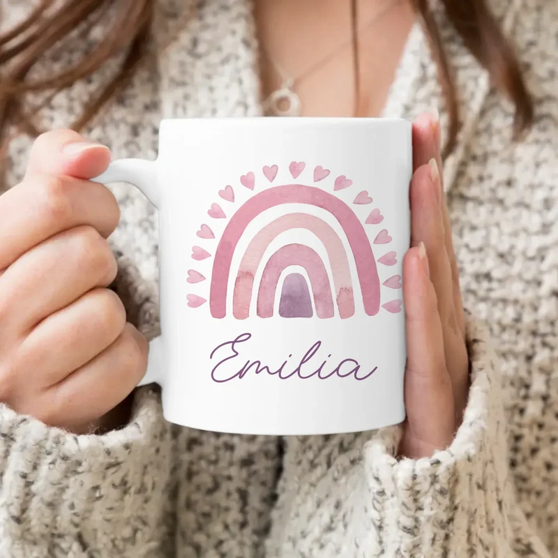 Personalisierte Kindertasse mit Regenbogen und Namen