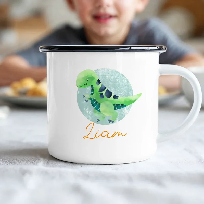 Personalisierte Kindertasse mit Dino und Namen