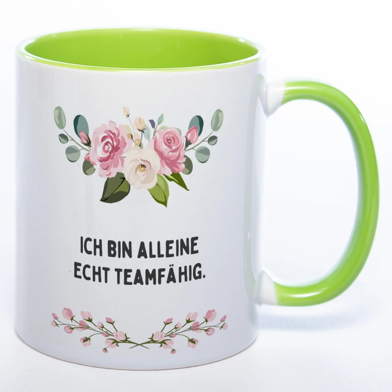 Blümchen-Tasse mit Spruch "Ich bin alleine echt teamfähig." - Lustige Kaffeetasse spülmaschinenfest