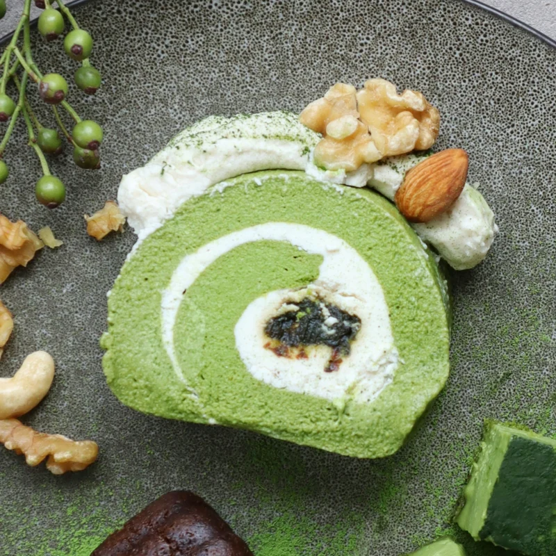 Raw抹茶ロールケーキ