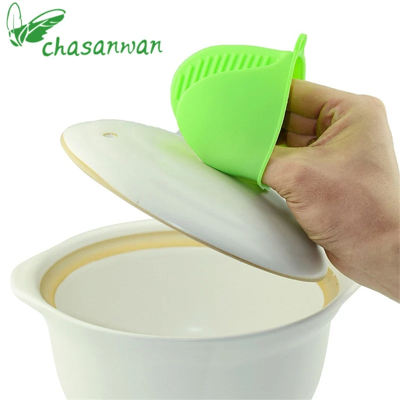 Kitchen Gadgets Silicone Gloves Insulation