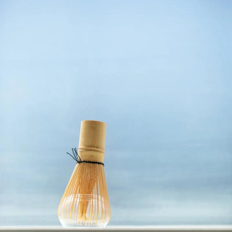 ORIGAMI Glass Matcha Whisk Stand