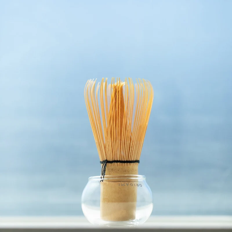 ORIGAMI Glass Matcha Whisk Stand