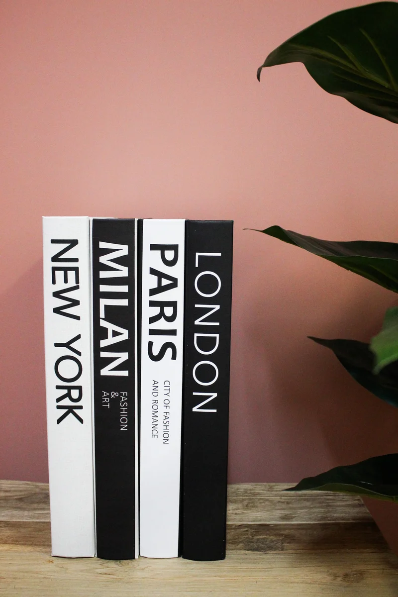 Books City's 30x21x7cm 4 assortie