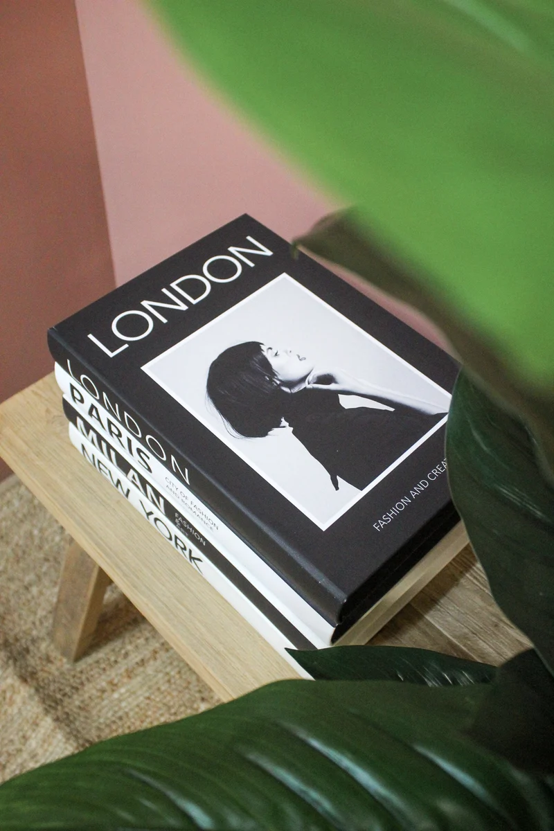 Books City's 30x21x7cm 4 assortie