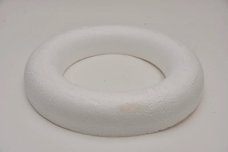 RING Ø 30 x 6 cm halbrundes Styropor