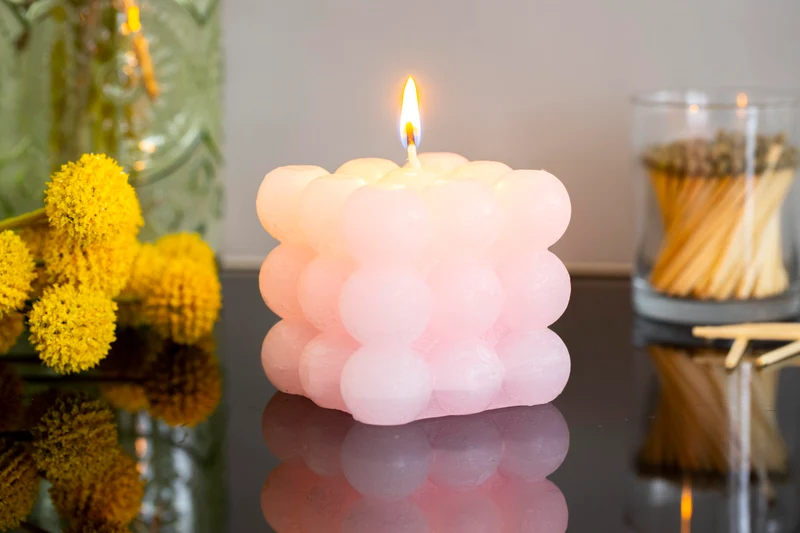 Bubble Kerze 8x8x8 cm weiß rosa