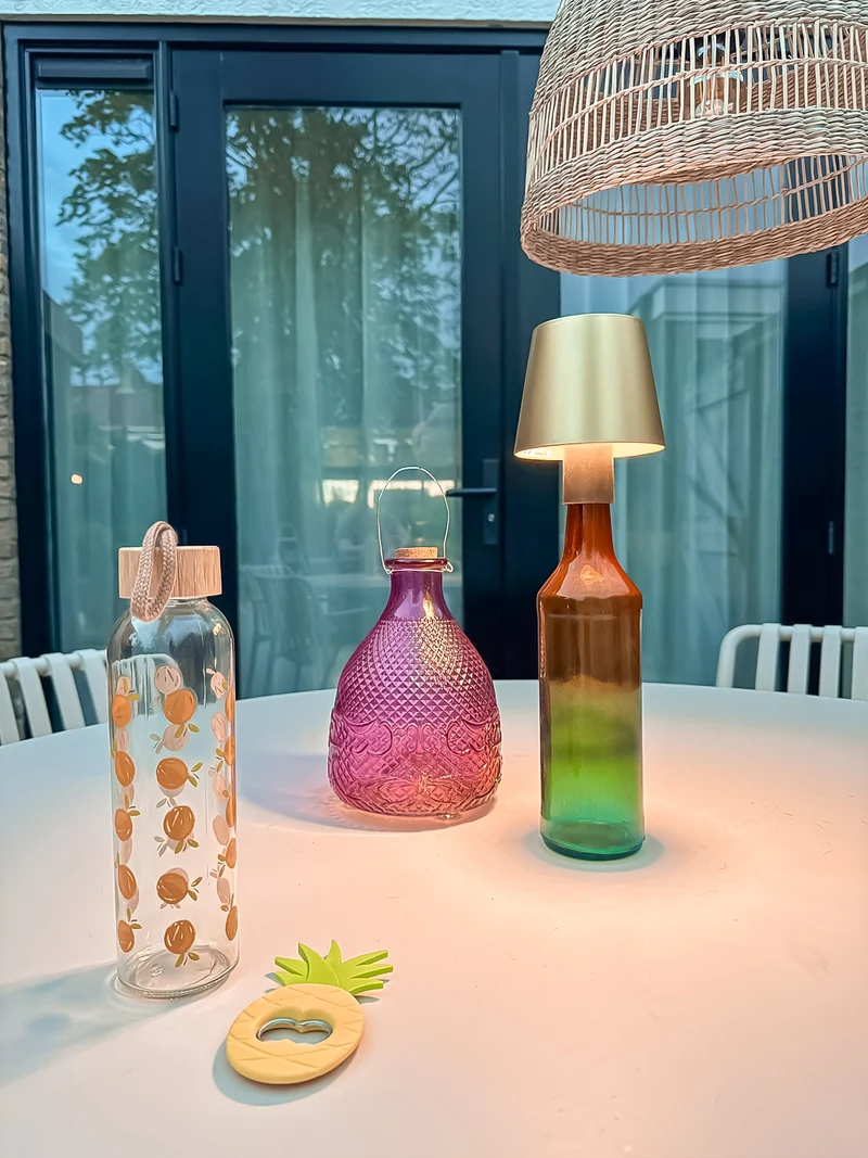 FLASCHENLAMPE 10X8CM GOLD USB WIEDERAUFLADBAR/ DIMMBAR