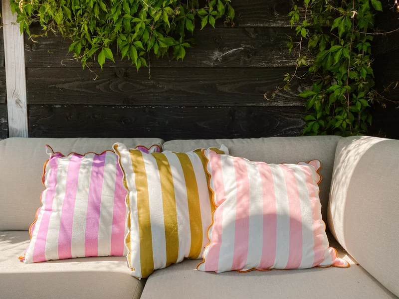 Kissen Streifen Rosa – L45xB45xH10cm
