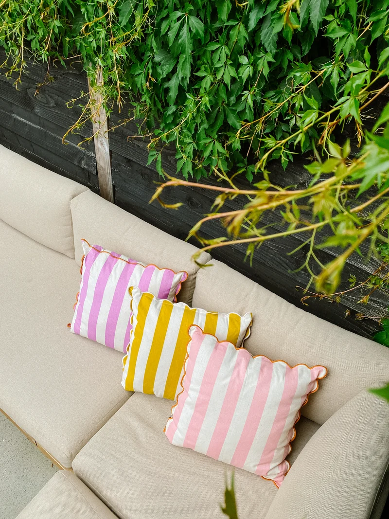Kissen Streifen Rosa – L45xB45xH10cm