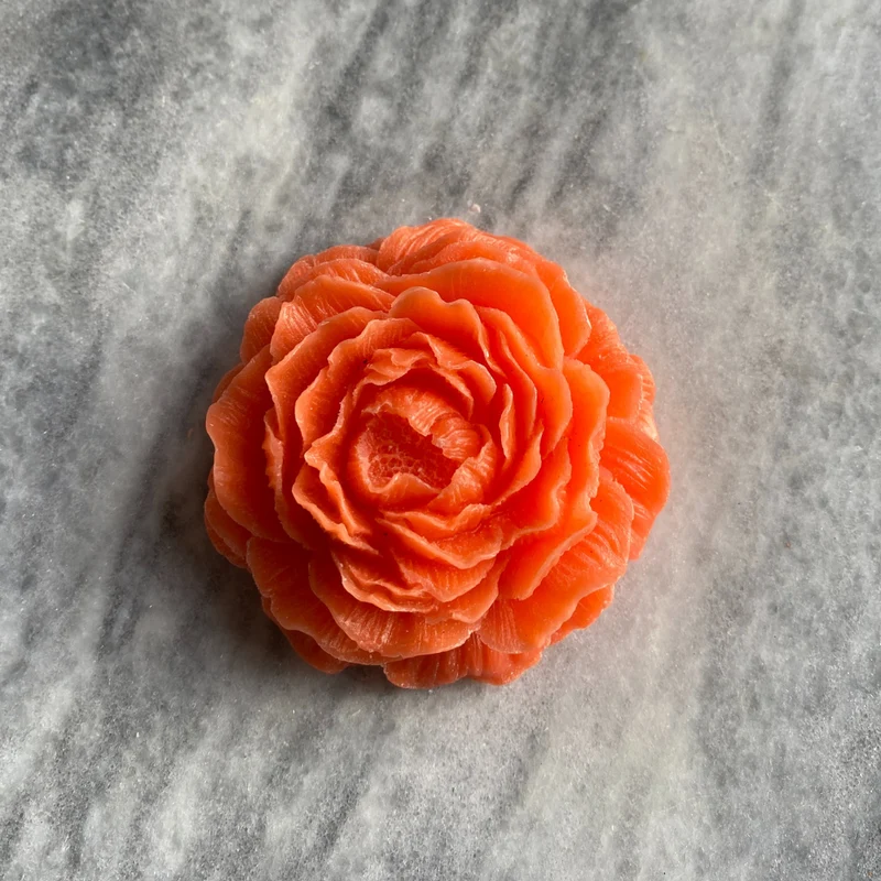 Rose Bernsteinblock deluxe 8x8x3,5cm - Mango