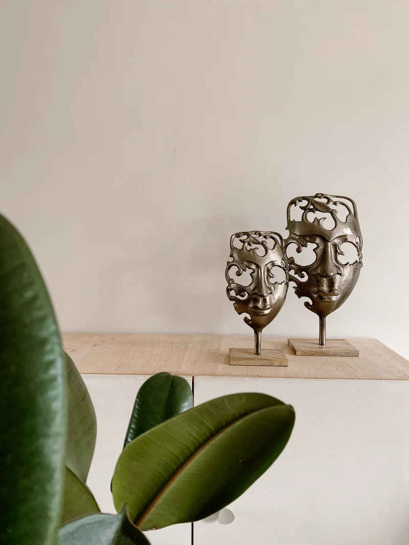 Aluminium Skulptur ''Gesicht'' Antikes Nickel 23x10x45cm auf Mann