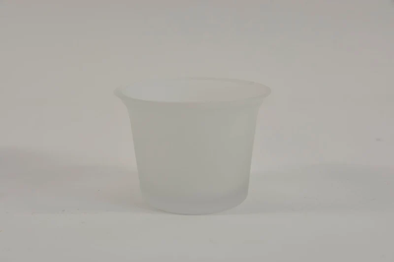 Schachtel mit 24 Waxine Glas gefrostet weiß D6,7 H4,5cm